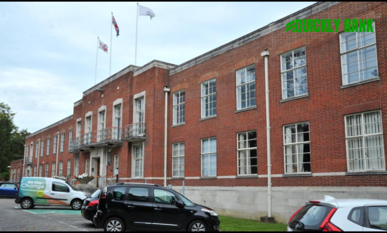 swindon borough council